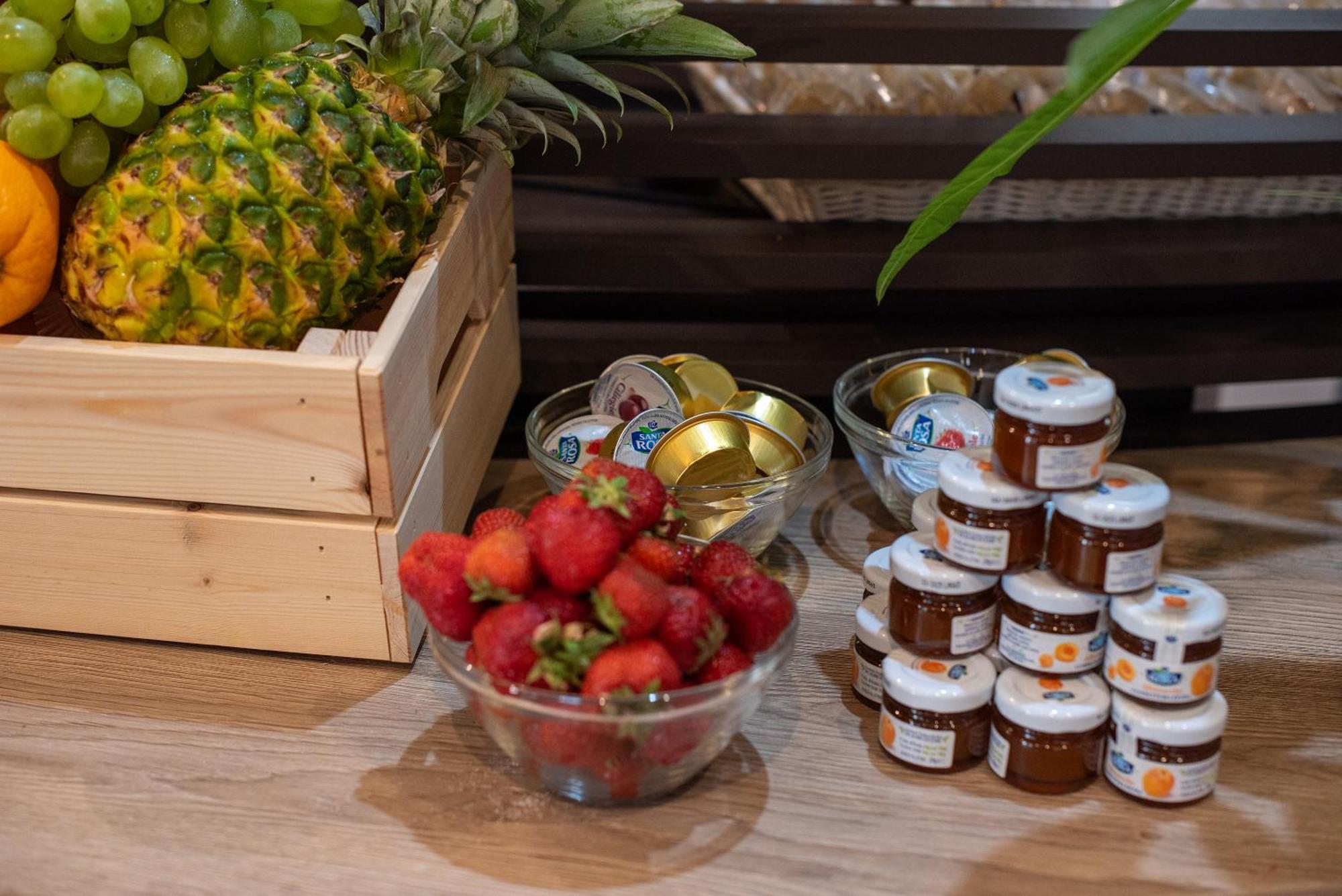 Neapolis Lifestyle Bed & Breakfast Bagian luar foto